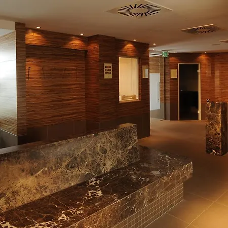 Hotel Apart - Kuhtaier Schlossl 4*