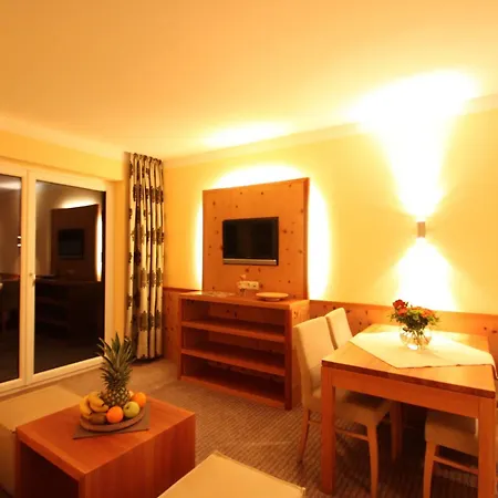 Apart - Kuhtaier Schlossl Hotel