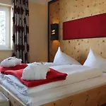 Hotel Apart - Kühtaier Schlössl 4*