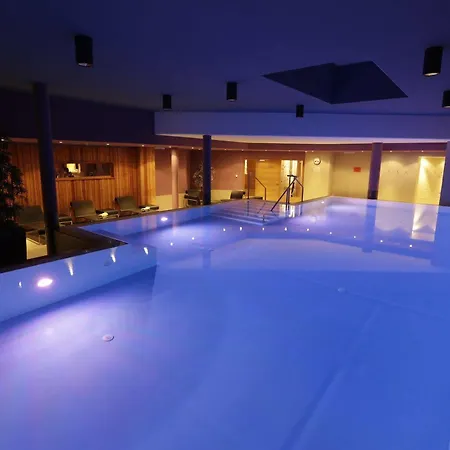 Apart - Kuhtaier Schlossl 호텔 4*