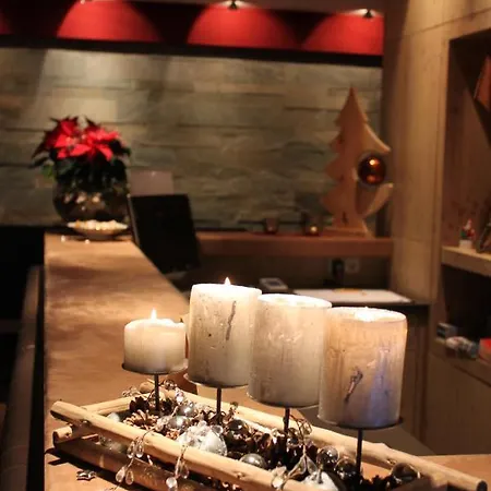 Apart - Kuhtaier Schlossl 퀴타이